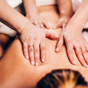 Massage à quatre mains
