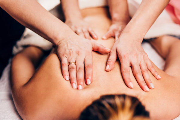 Massage à quatre mains
