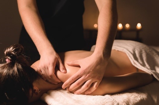 Hammam massage gommage